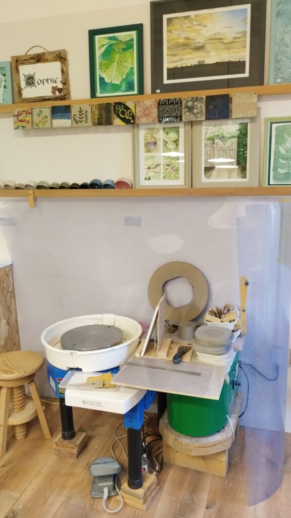 L'espace tournage dans l'atelier