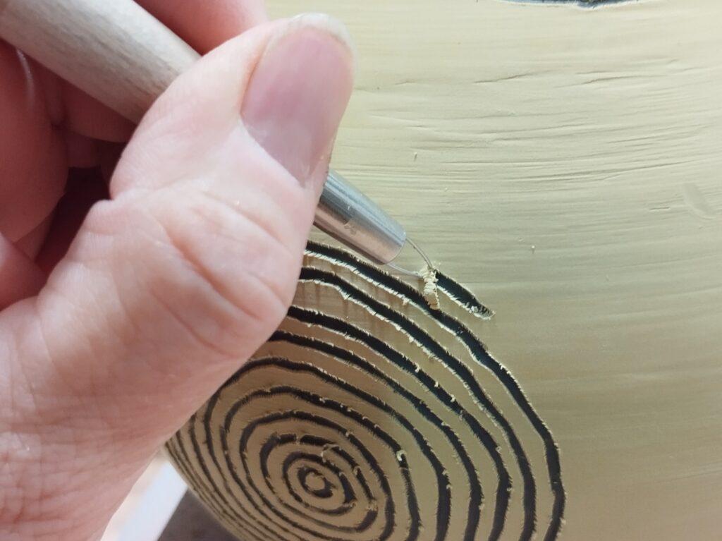 sgrafitto sur une carafe 2